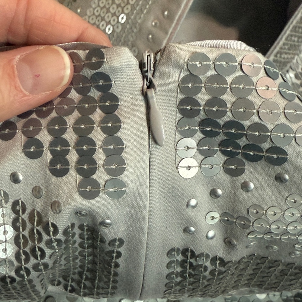 White House Black Market - WHBM sequin silver mini skirt 8 - Picture 7 of 8